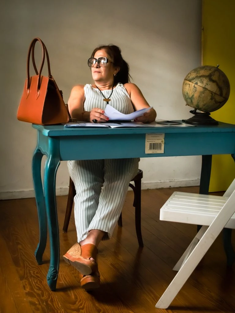 Retrato editorial de Carmen Vidal, cofundadora y periodista económica